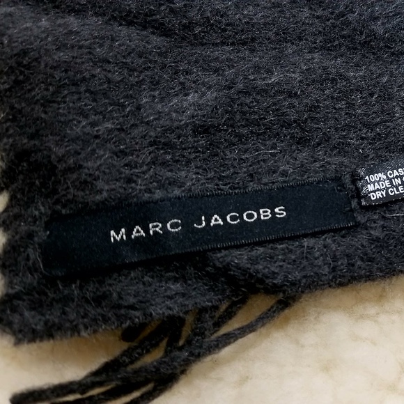 Marc Jacobs Cashmere Fringe Scarf - Picture 4 of 4
